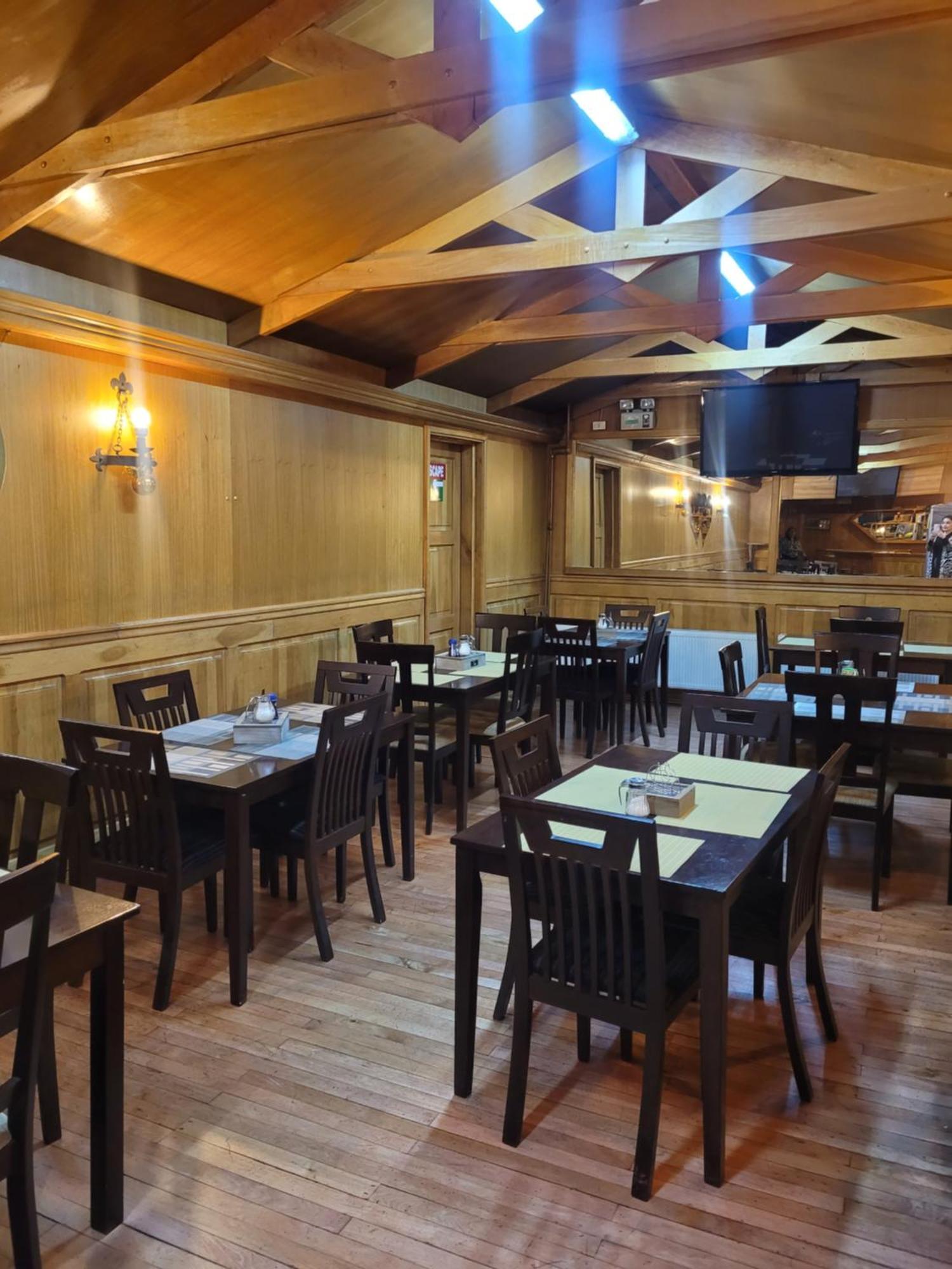 Hostal Balmaceda Punta Arenas Exterior photo